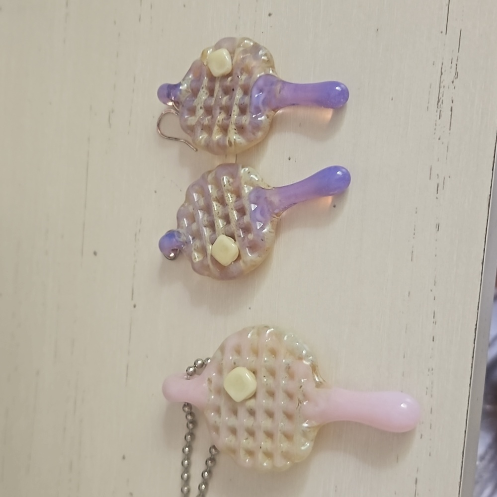 Hand-blown custom waffle earrings and pendant necklace